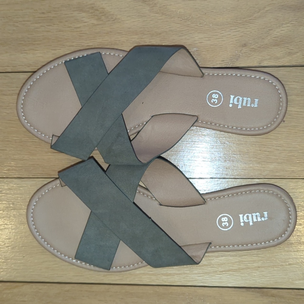 Rubi Sandals